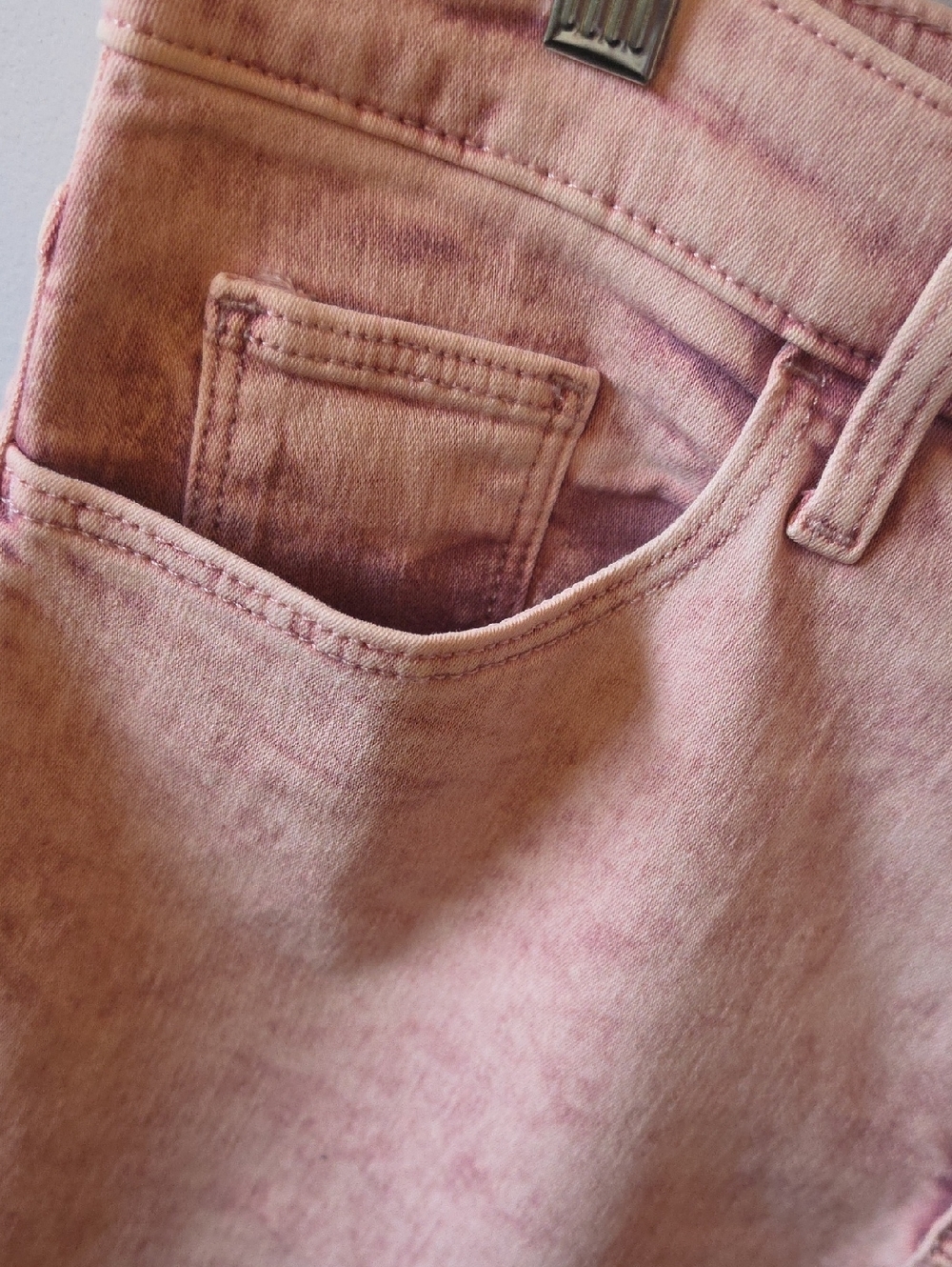 Beautiful Pink Wash. Universal Thread. Women's Pink Stretch Jeans